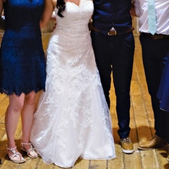 David's Bridal Lace Overlay Wedding Dress - Picture 6 of 6